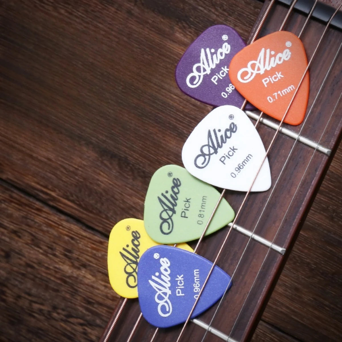 Alice Guitar Pick 24/50/100 Pieces Mixed ABS Premium Matte Anti-Skid Guitar Pick w/ Pick Box /for Acoustic Electric/Bass/Ukulele
