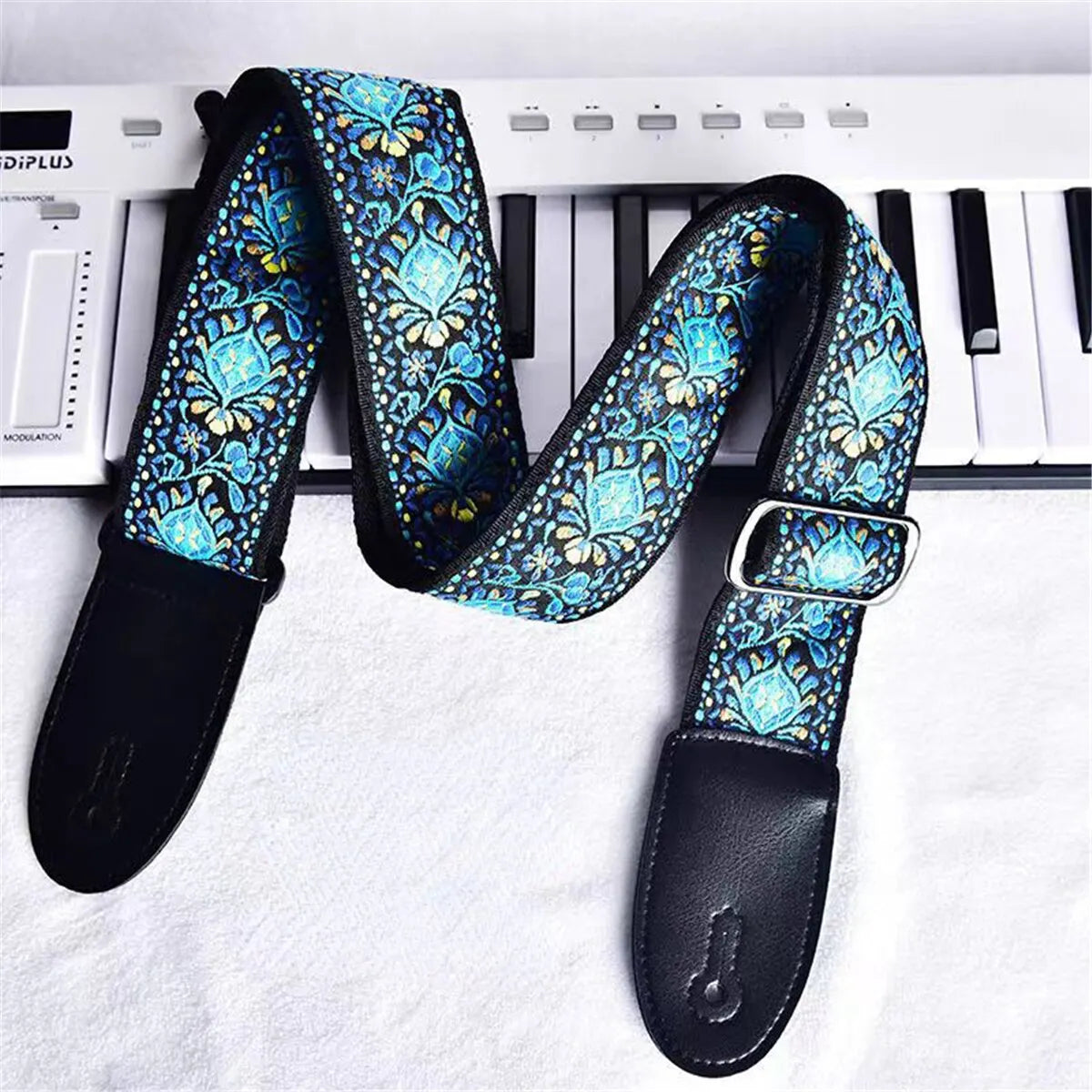 Embroidered Print Guitar Strap Vintage Ethnic Style Adjustable Strap for Folk Electric Guitar Bass Ukulele Guitar Accessories