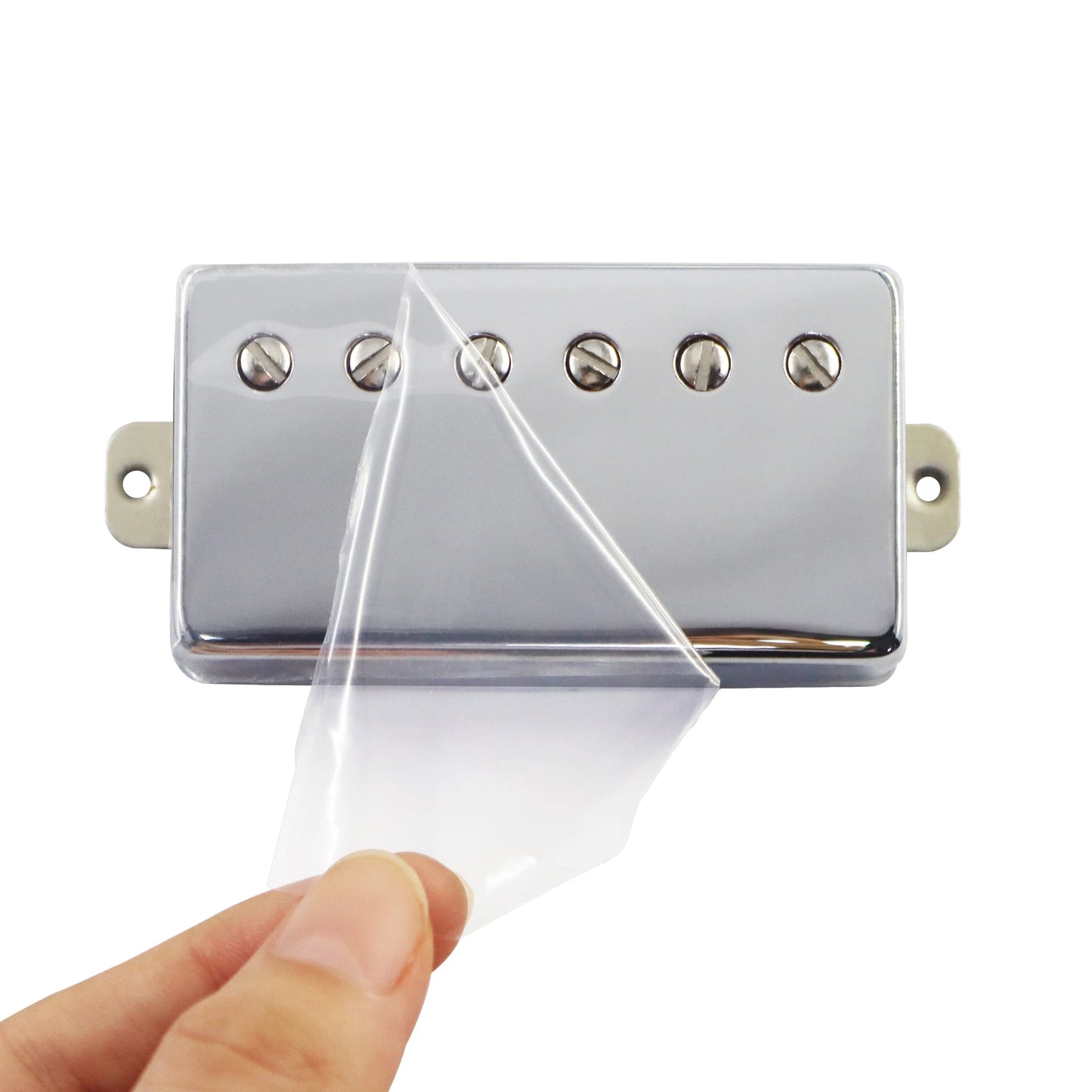 Equipped with 2 ST single coil pickups and 1 LP style guitar pickup, a set of single coil, single coil, and double coil pickups