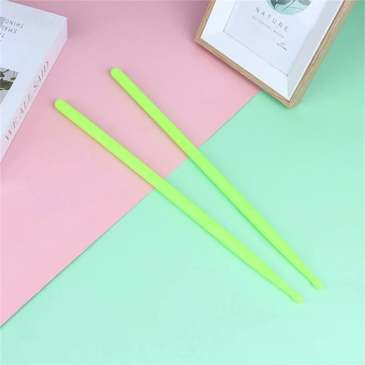 Miwayer Luminous Drum Stick Light Up Drum Sticks1Pair in The Dark Musical Instruments Stage Performance Fluorescent Drumsticks