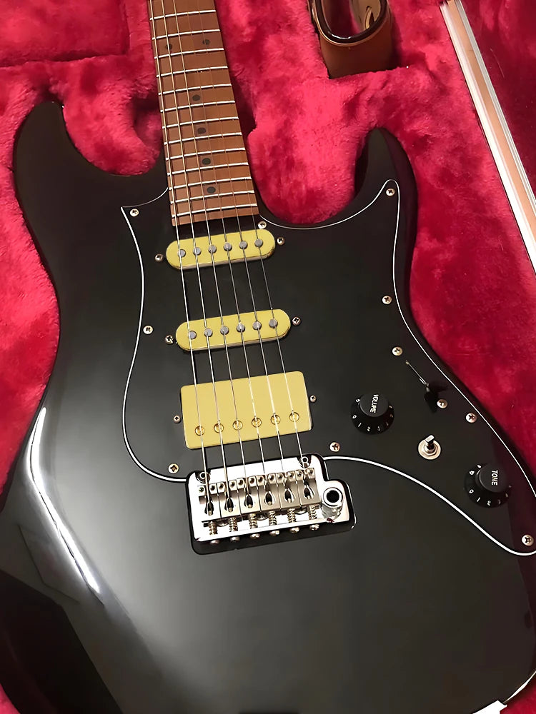 Equipped with 2 ST single coil pickups and 1 LP style guitar pickup, a set of single coil, single coil, and double coil pickups