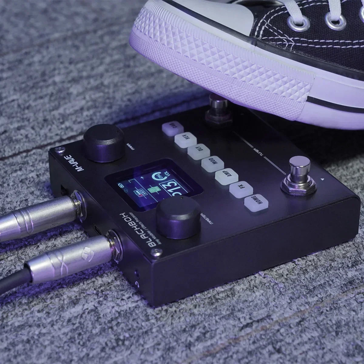 M-VAVE Black Box Effect Pedals Guitar / Bass AMP Modeler Multi Effects Processor Rechargeable for Electric Guitar Bass