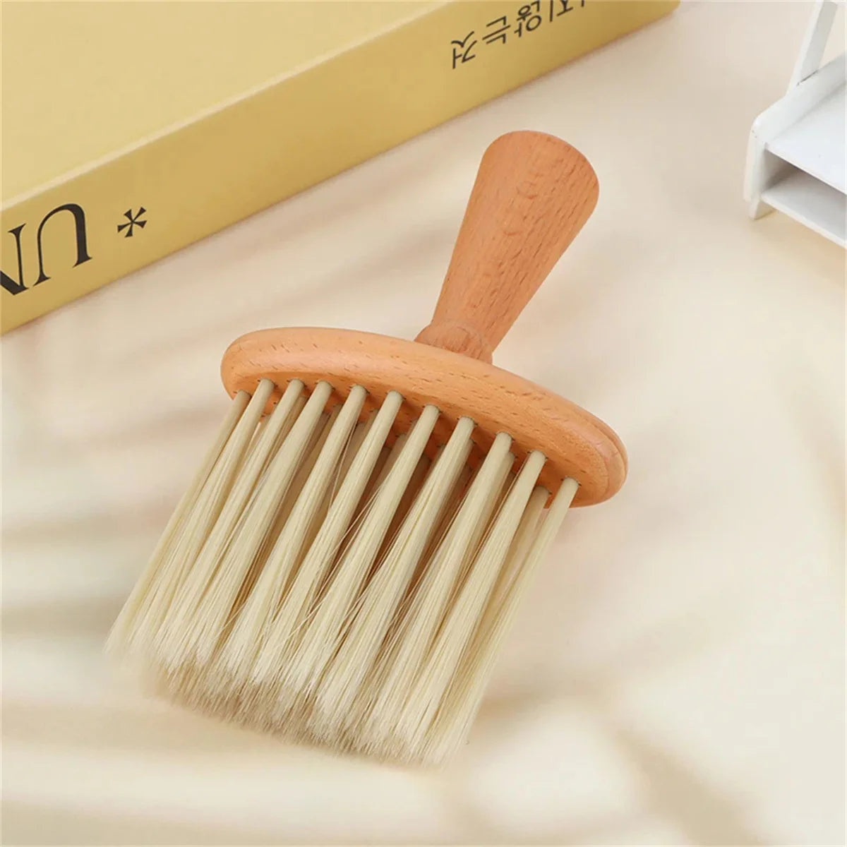 Miwayer Universal Violin Cleaning 1pc Soft and Effective Brush for Guitar and Violin Accessories Keep Your Instruments Clean
